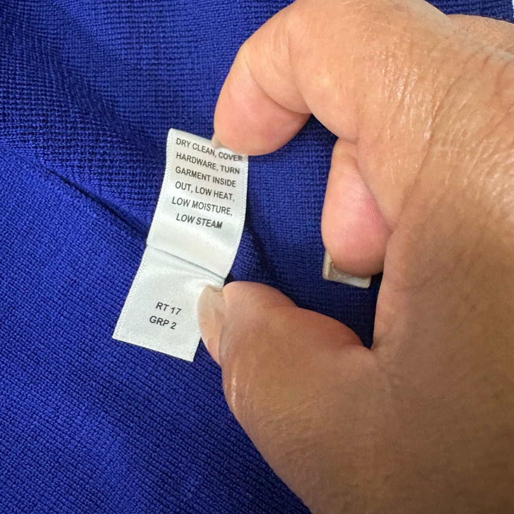 St. John Royal Blue cardigans - Picture 9 of 10